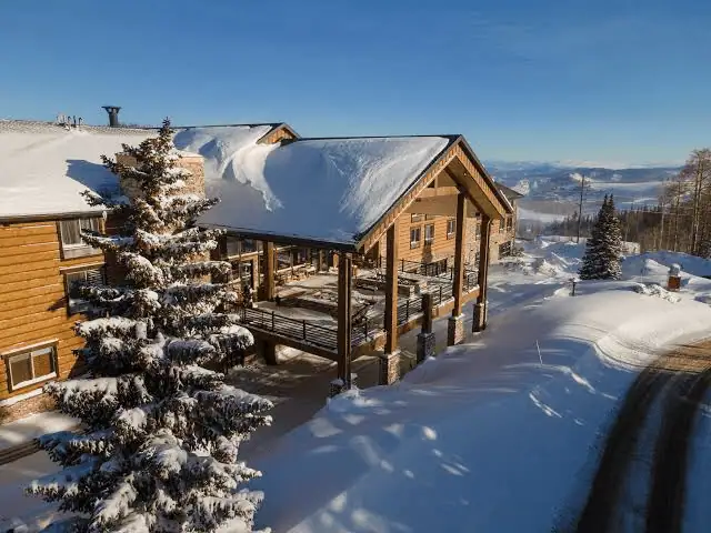 Après at Giant Steps Lodge